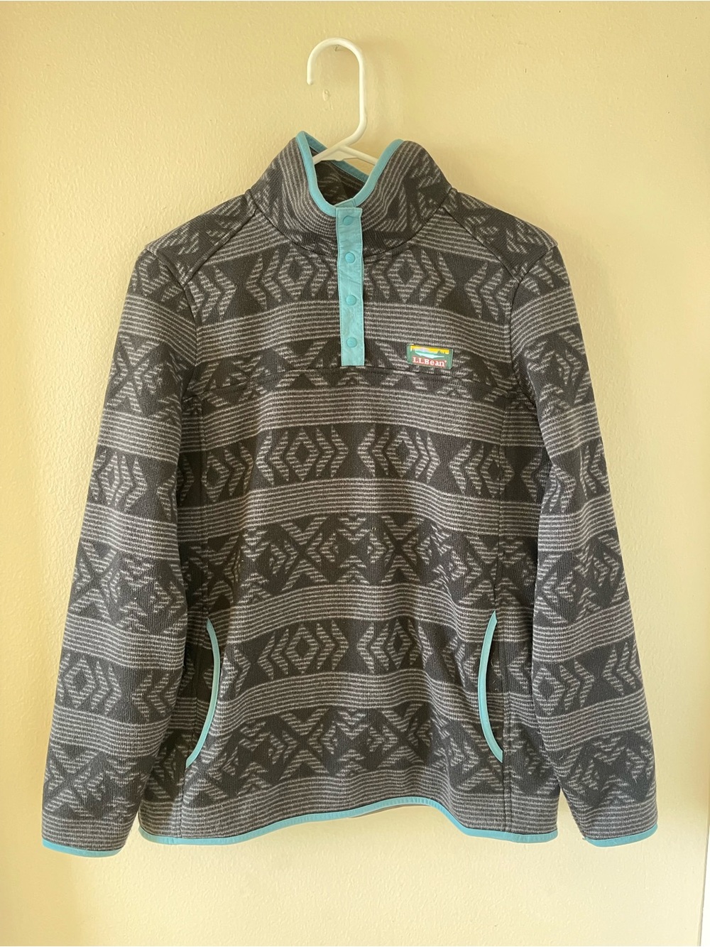 L.L. Bean Gray Patterned Pullover with Teal Trim